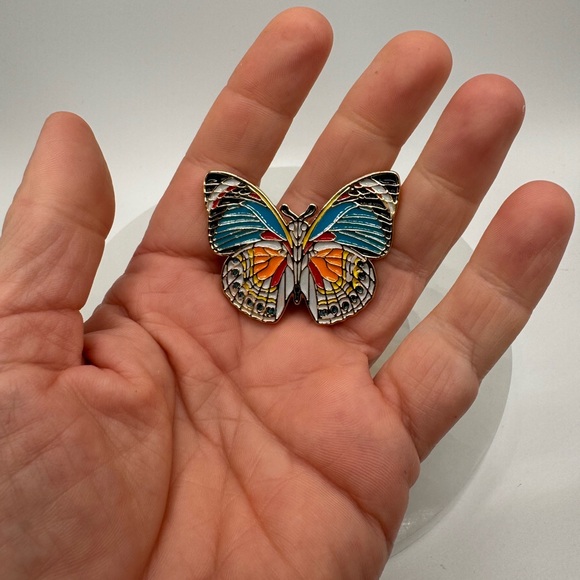 3/$15 Big Butterfly Enamel Pin Brooch - Picture 2 of 5